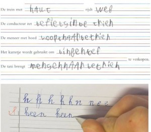 De blokletters die een kind mocht schrijven om hem het leven makkelijker te maken. Daaronder: zijn eerste verbonden letters na twintig minuten instructie. (Bron: www.schriftontwikkeling.nl) 